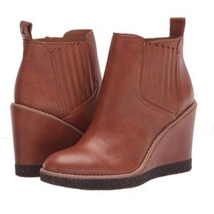 Zodiac Indigo Wedge Booties in Cognac — Like New